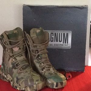 army magnum boots